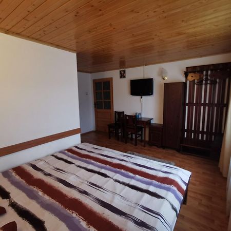 Nona Highland Home Moieciu de Jos Exterior photo