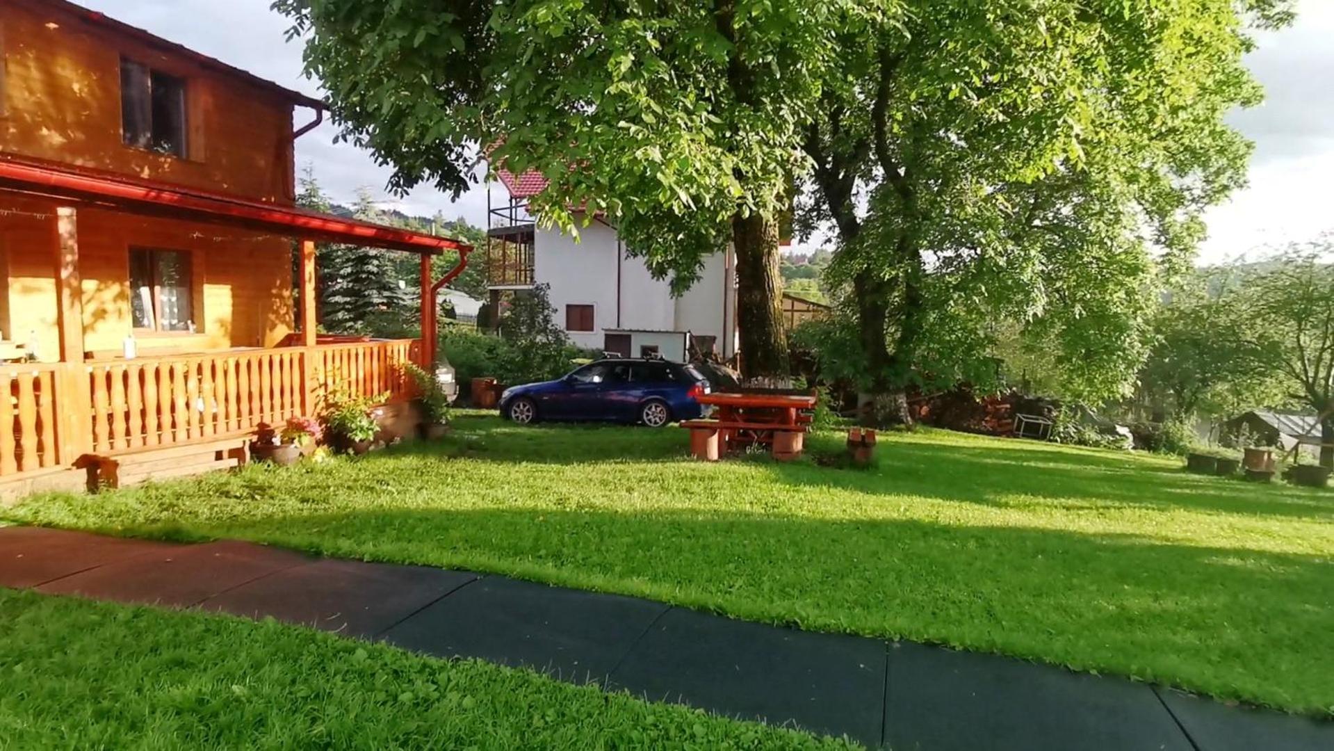 Nona Highland Home Moieciu de Jos Exterior photo